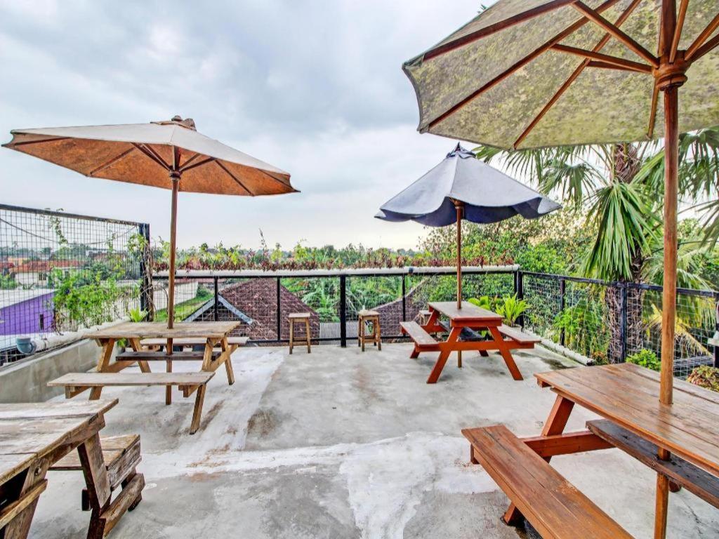 Oyo 92256 Sentosa Residence Jogjakarta Buitenkant foto