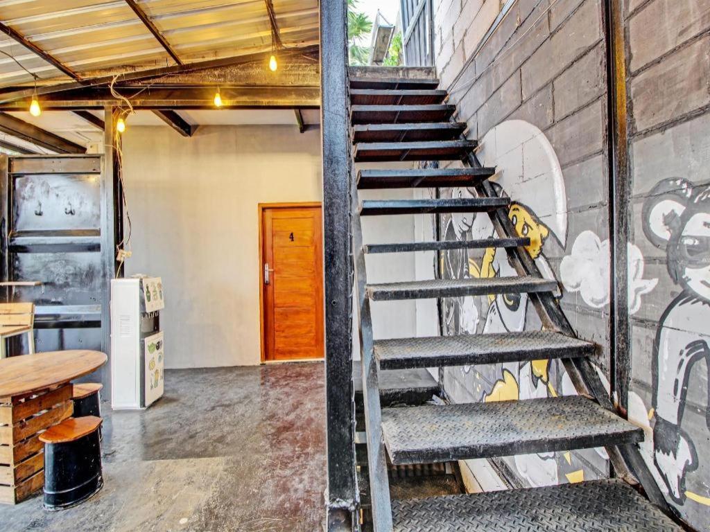 Oyo 92256 Sentosa Residence Jogjakarta Buitenkant foto